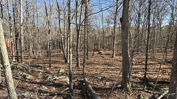 0.36 Acres of Residential Land for Sale in Bushkill, Pennsylvania