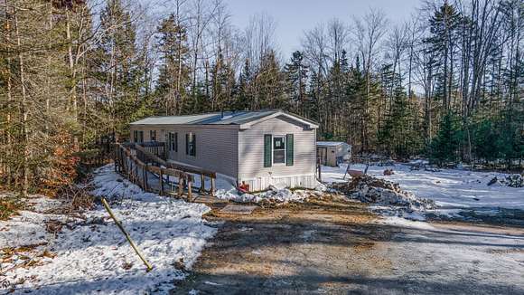 3.1 Acres of Residential Land with Home for Sale in Readfield, Maine