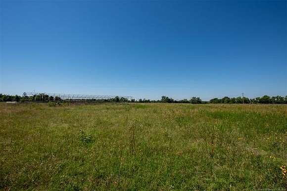 40 Acres of Agricultural Land for Sale in Webbers Falls, Oklahoma