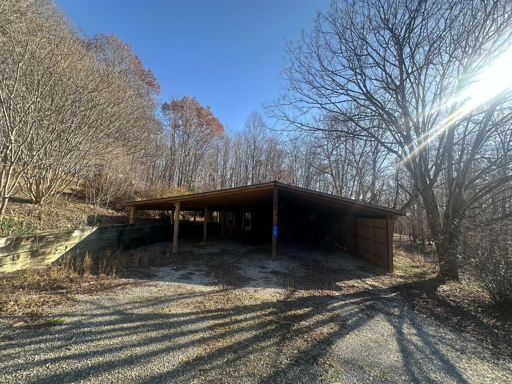 2 Acres of Residential Land with Home for Sale in Burkesville, Kentucky