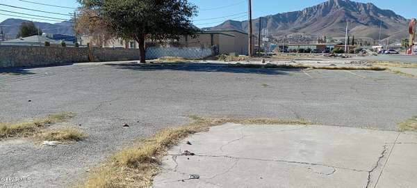0.76 Acres of Commercial Land for Sale in El Paso, Texas