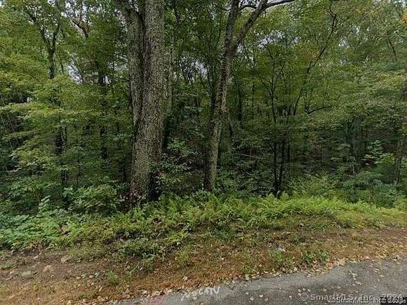 3.07 Acres of Residential Land for Sale in Willington Town, Connecticut