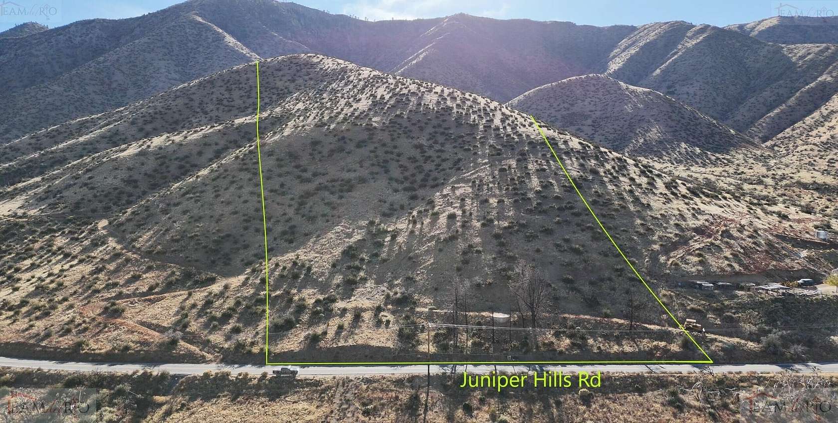 9.992 Acres of Residential Land for Sale in Juniper Hills, California