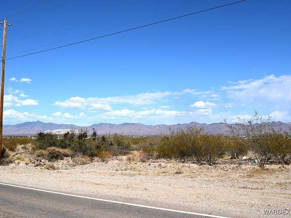 9.985 Acres of Land for Sale in Golden Valley, Arizona