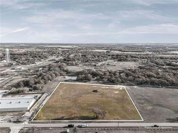 4 Acres of Residential Land for Sale in Axtell, Texas