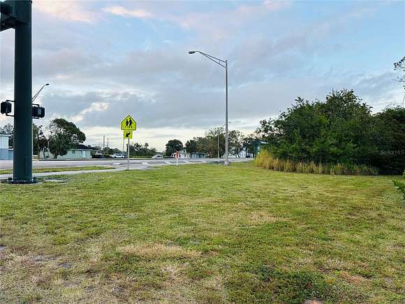 0.09 Acres of Commercial Land for Sale in Vero Beach, Florida