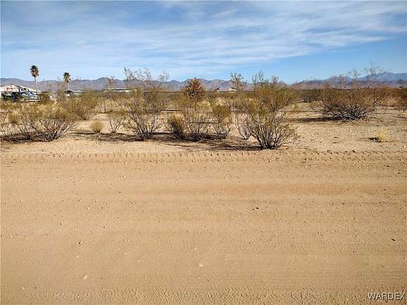 1.17 Acres of Residential Land for Sale in Golden Valley, Arizona