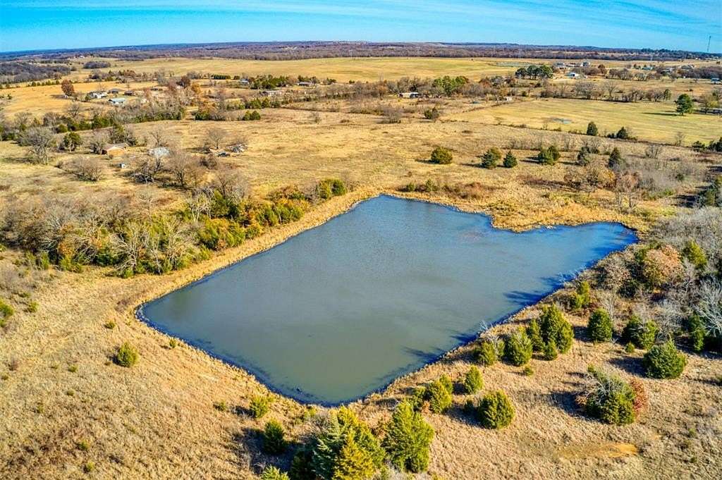 40 Acres of Agricultural Land for Sale in Okemah, Oklahoma