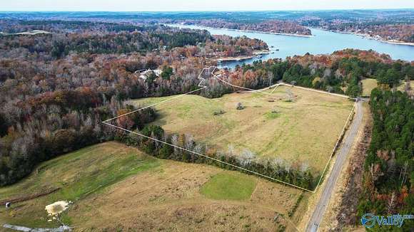 104 Acres of Recreational Land & Farm for Sale in Jasper, Alabama