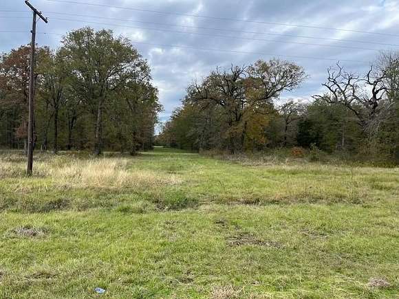 10.11 Acres of Land for Sale in Cayuga, Texas