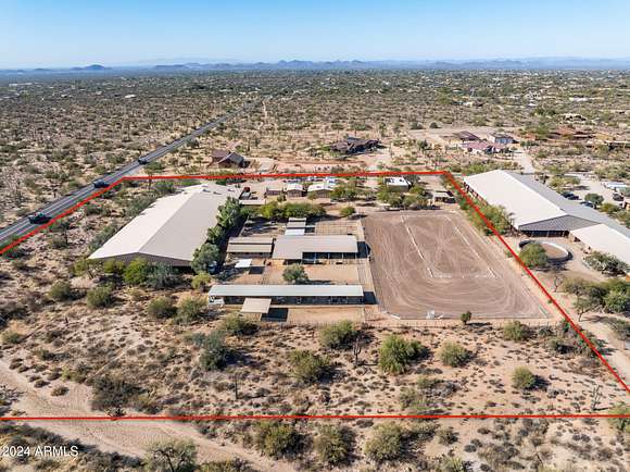 9.31 Acres of Land with Home for Sale in Scottsdale, Arizona