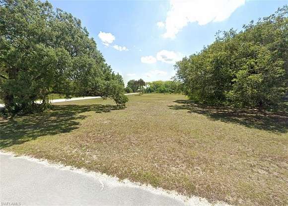 0.389 Acres of Residential Land for Sale in LaBelle, Florida