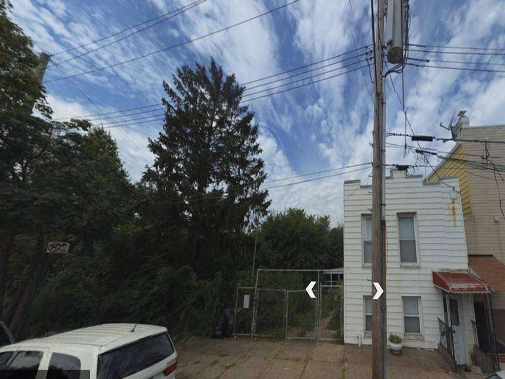 0.05 Acres of Residential Land for Sale in Brooklyn, New York