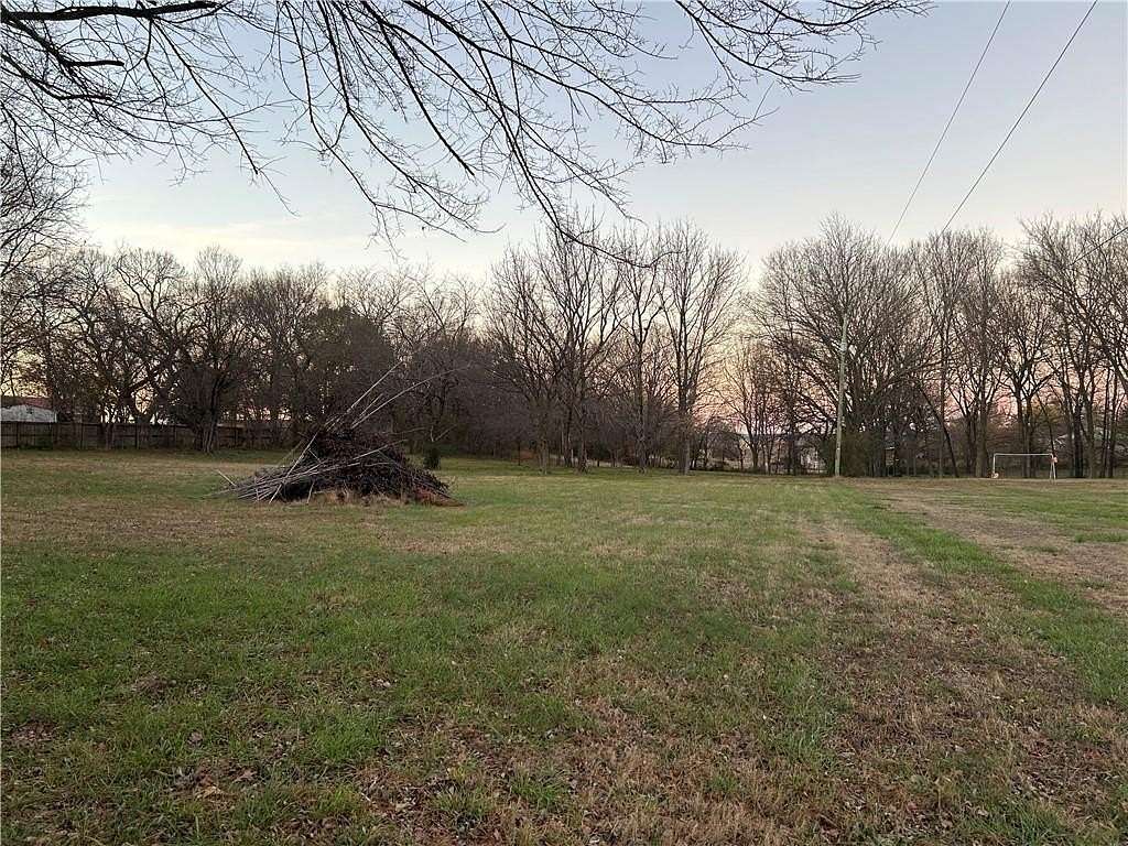 1.73 Acres of Residential Land for Sale in Prairie Grove, Arkansas