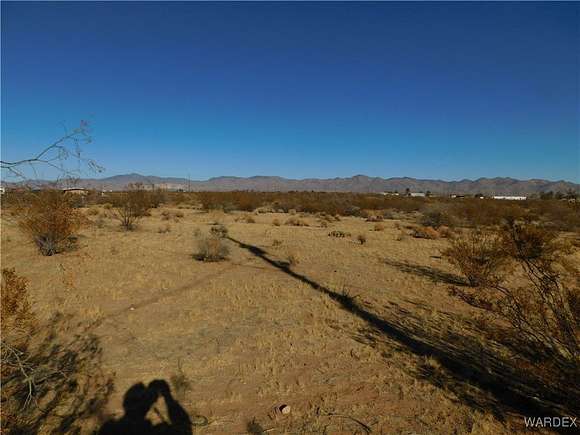 2.36 Acres of Residential Land for Sale in Golden Valley, Arizona