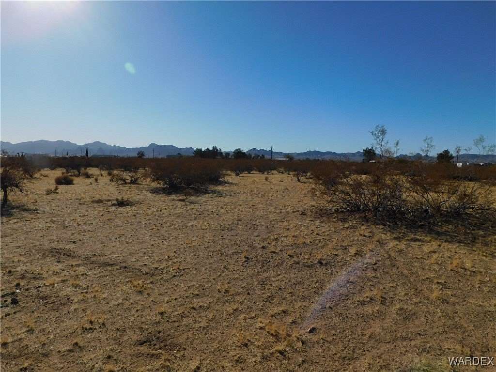 2.35 Acres of Residential Land for Sale in Golden Valley, Arizona