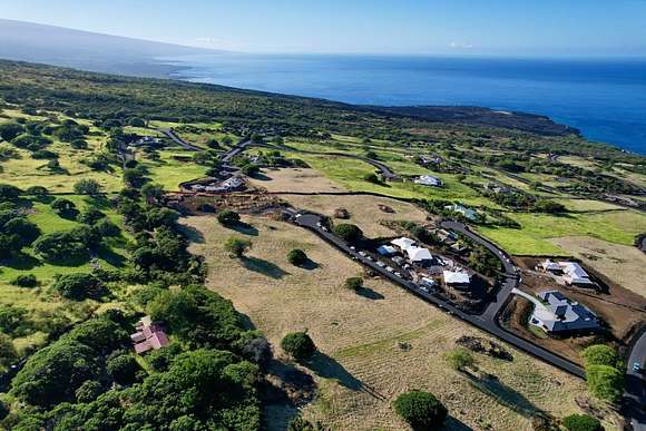 2.476 Acres of Residential Land for Sale in Kealakekua, Hawaii