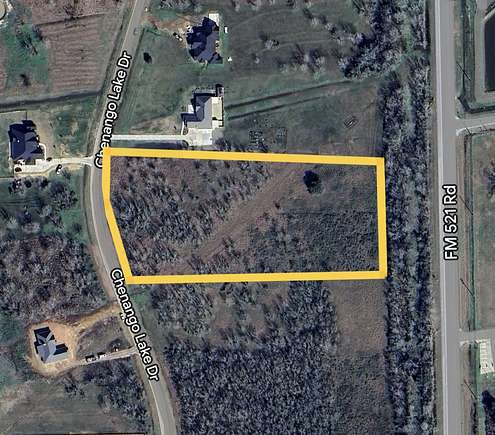 3.076 Acres of Residential Land for Sale in Angleton, Texas