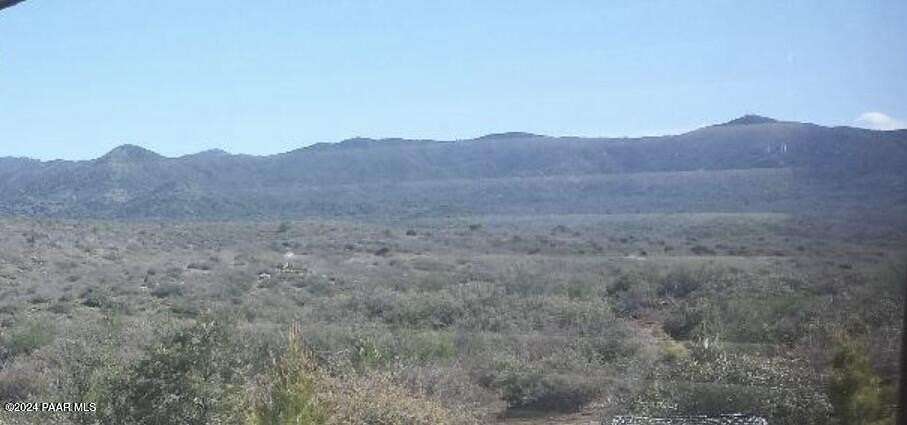 2.22 Acres of Residential Land for Sale in Kirkland, Arizona