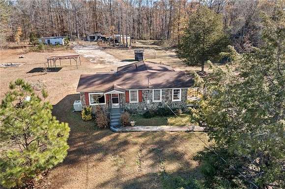 2.89 Acres of Residential Land with Home for Sale in LaGrange, Georgia