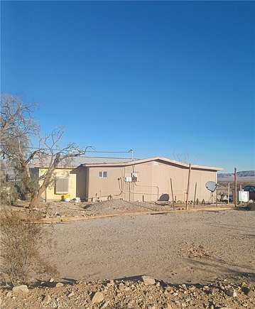 5 Acres of Residential Land with Home for Sale in Twentynine Palms, California