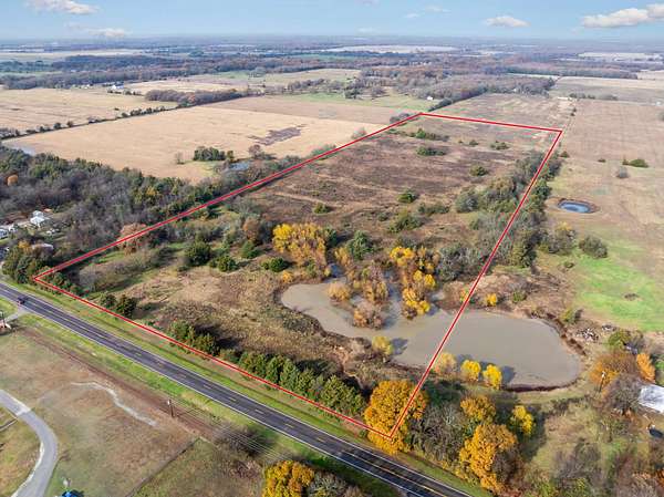 25.2 Acres of Agricultural & Residential Land for Sale in Ivanhoe, Texas