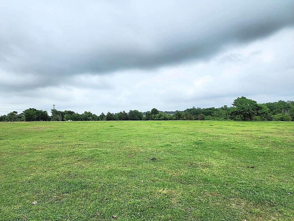 21.5 Acres of Recreational Land & Farm for Sale in Brenham, Texas