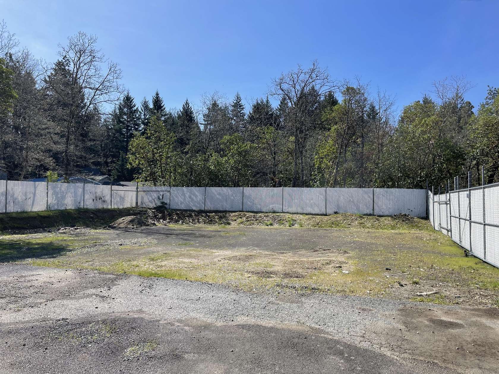 0.23 Acres of Commercial Land for Sale in Cave Junction, Oregon