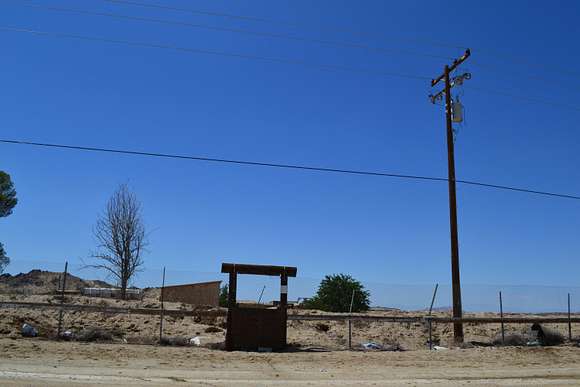 4.737 Acres of Residential Land for Sale in Palmdale, California