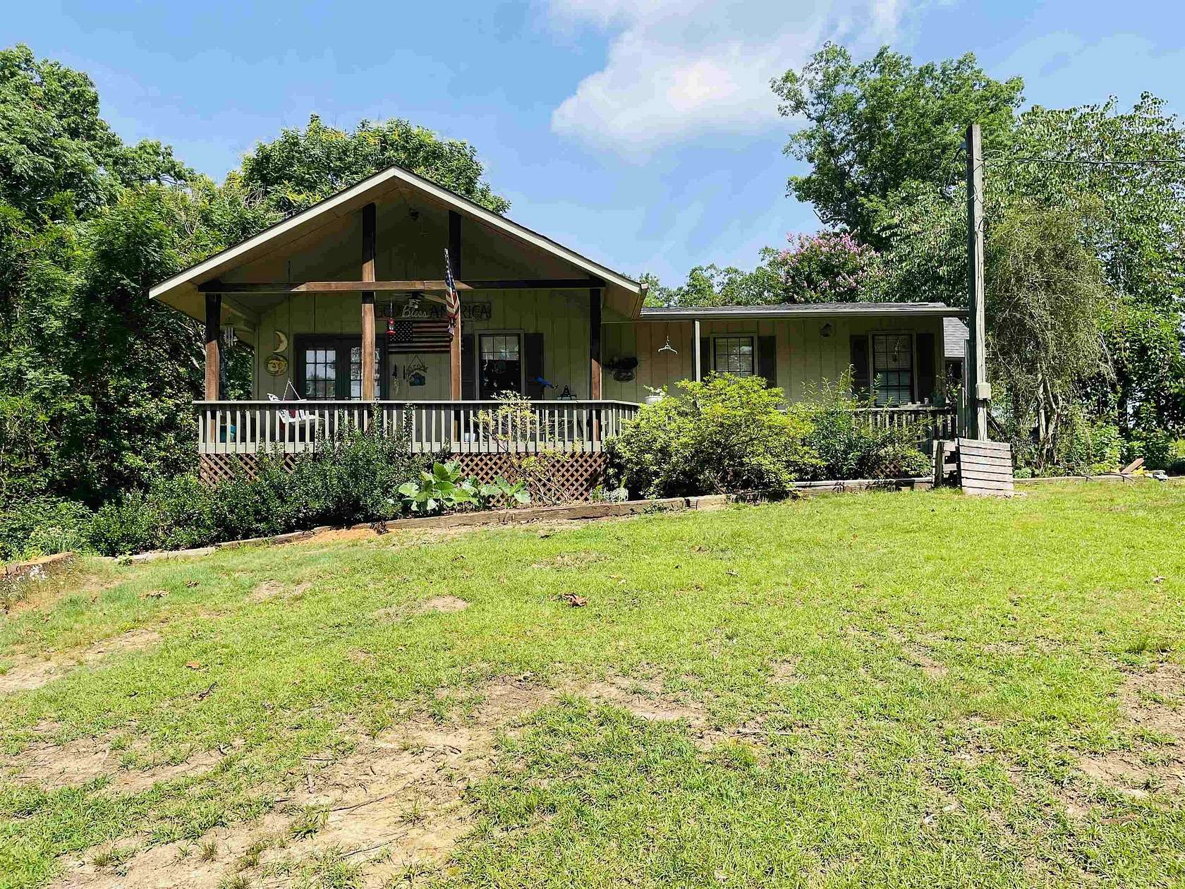 18 Acres of Recreational Land with Home for Sale in Hamilton, Alabama