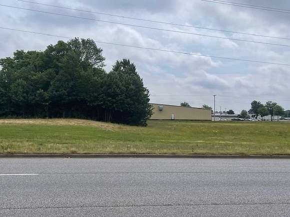 0.93 Acres of Commercial Land for Sale in Muscle Shoals, Alabama