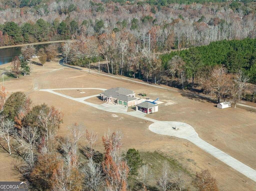 36 Acres of Recreational Land with Home for Sale in Dublin, Georgia