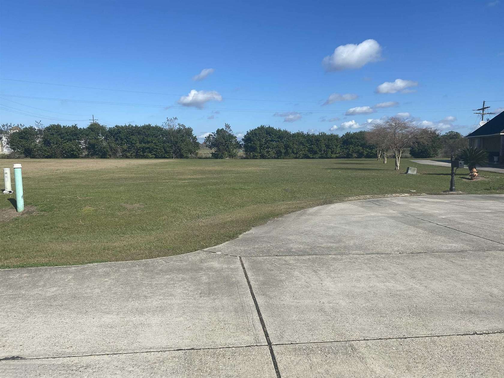 0.3 Acres of Land for Sale in Plattenville, Louisiana