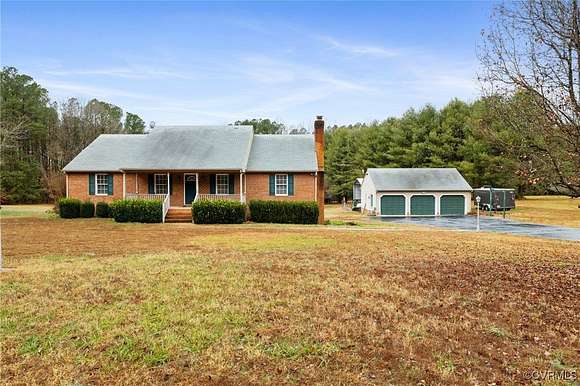 5.28 Acres of Residential Land with Home for Sale in Amelia Court House, Virginia