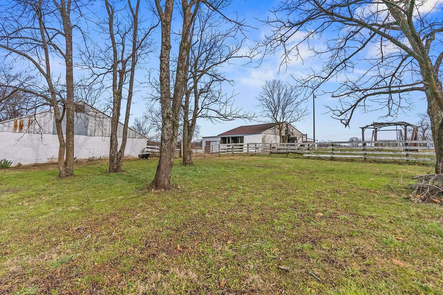 12.5 Acres of Land with Home for Sale in Lexington, Kentucky