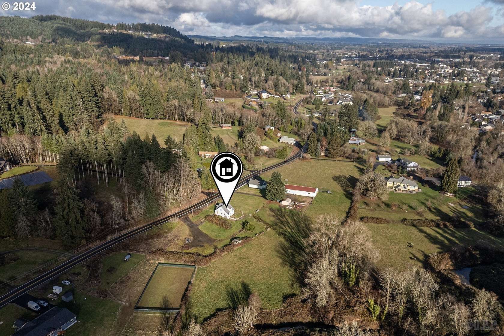 2.47 Acres of Residential Land with Home for Sale in Scappoose, Oregon