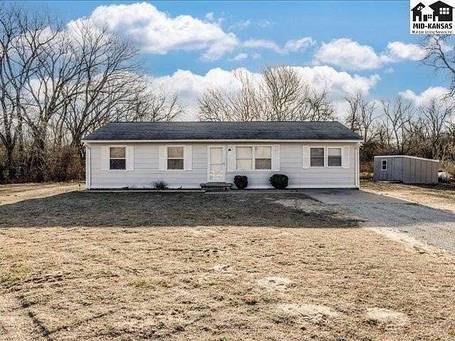 2.38 Acres of Residential Land with Home for Sale in Hutchinson, Kansas