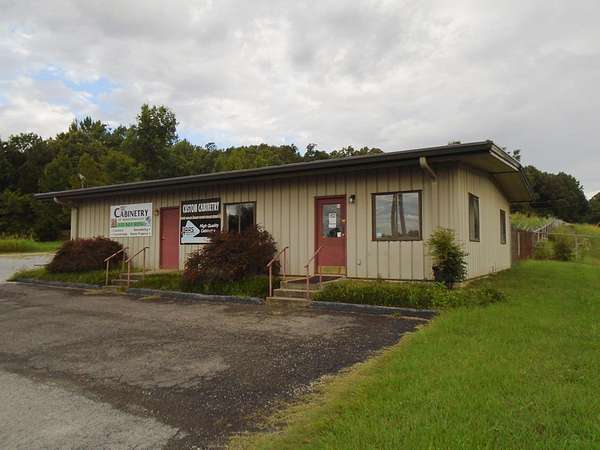 7 Acres of Improved Commercial Land for Sale in Madisonville, Kentucky