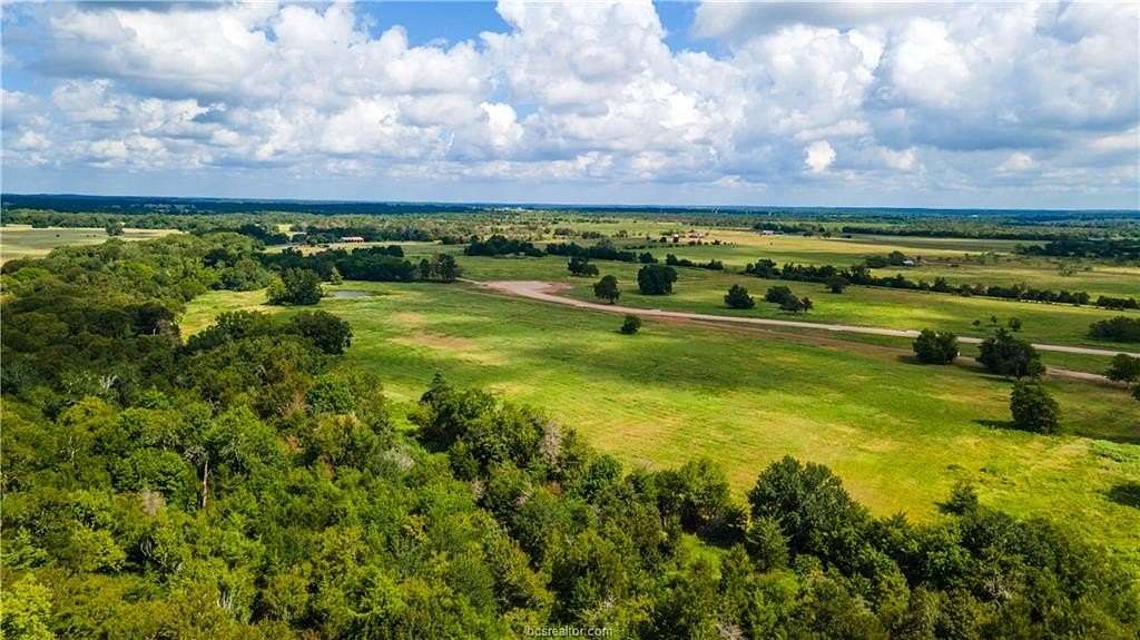 11.513 Acres of Land for Sale in Franklin, Texas