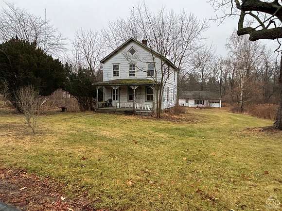 6.42 Acres of Improved Residential Land for Sale in Hudson, New York