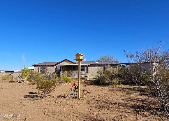 4.34 Acres of Residential Land with Home for Sale in Sierra Vista, Arizona