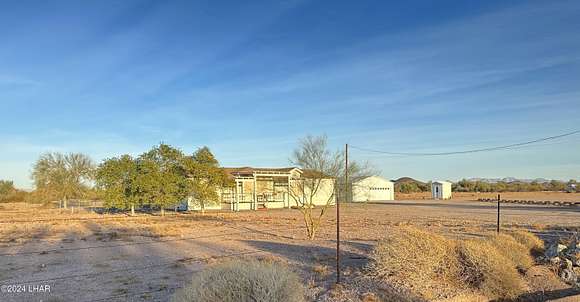 7.48 Acres of Residential Land with Home for Sale in Bouse, Arizona