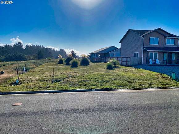 0.14 Acres of Residential Land for Sale in Bandon, Oregon