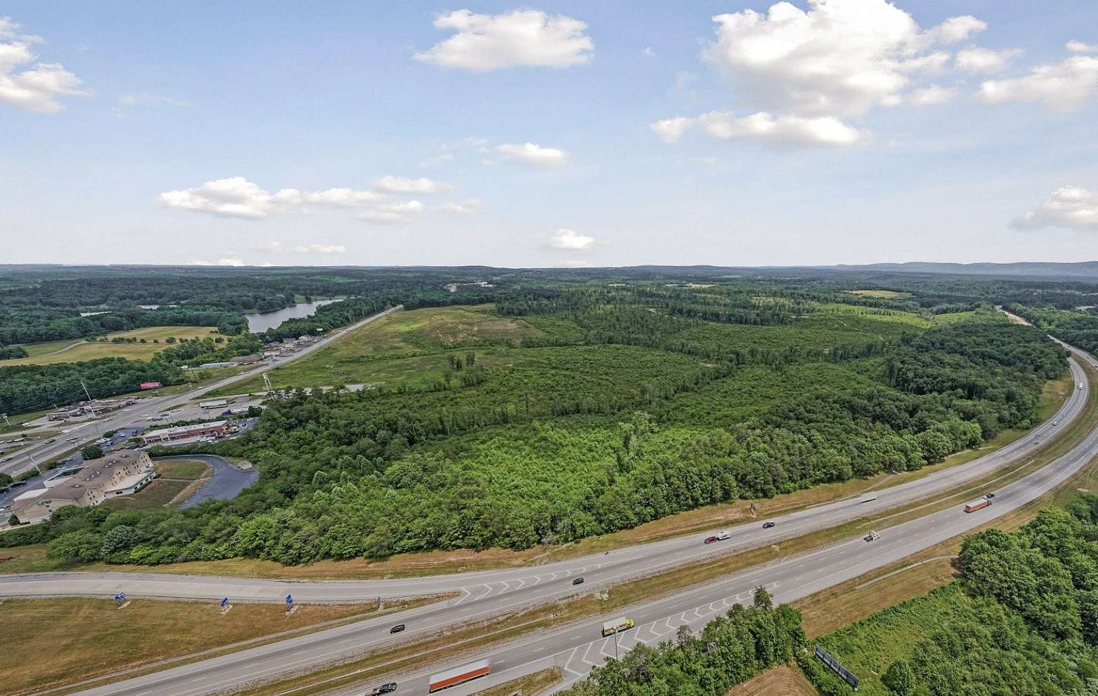 485 Acres of Mixed-Use Land for Sale in Crossville, Tennessee