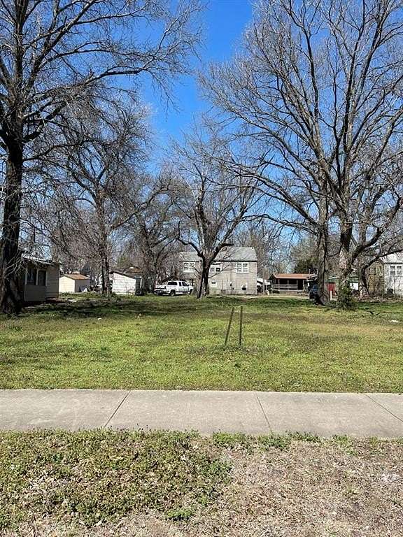 0.172 Acres of Land for Sale in Parsons, Kansas