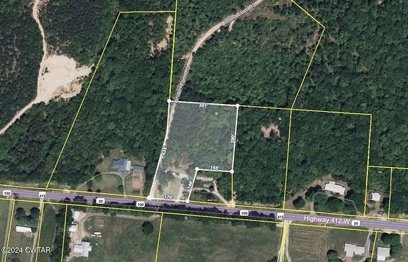 2.75 Acres of Residential Land for Sale in Linden, Tennessee