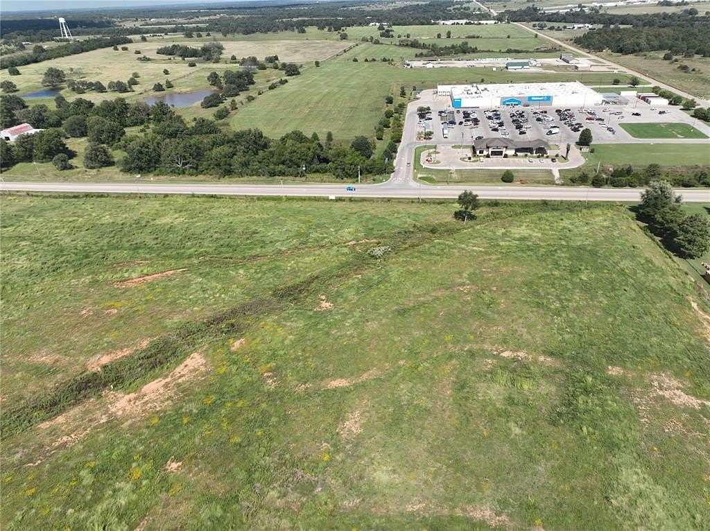 146 Acres of Mixed-Use Land for Sale in Chandler, Oklahoma