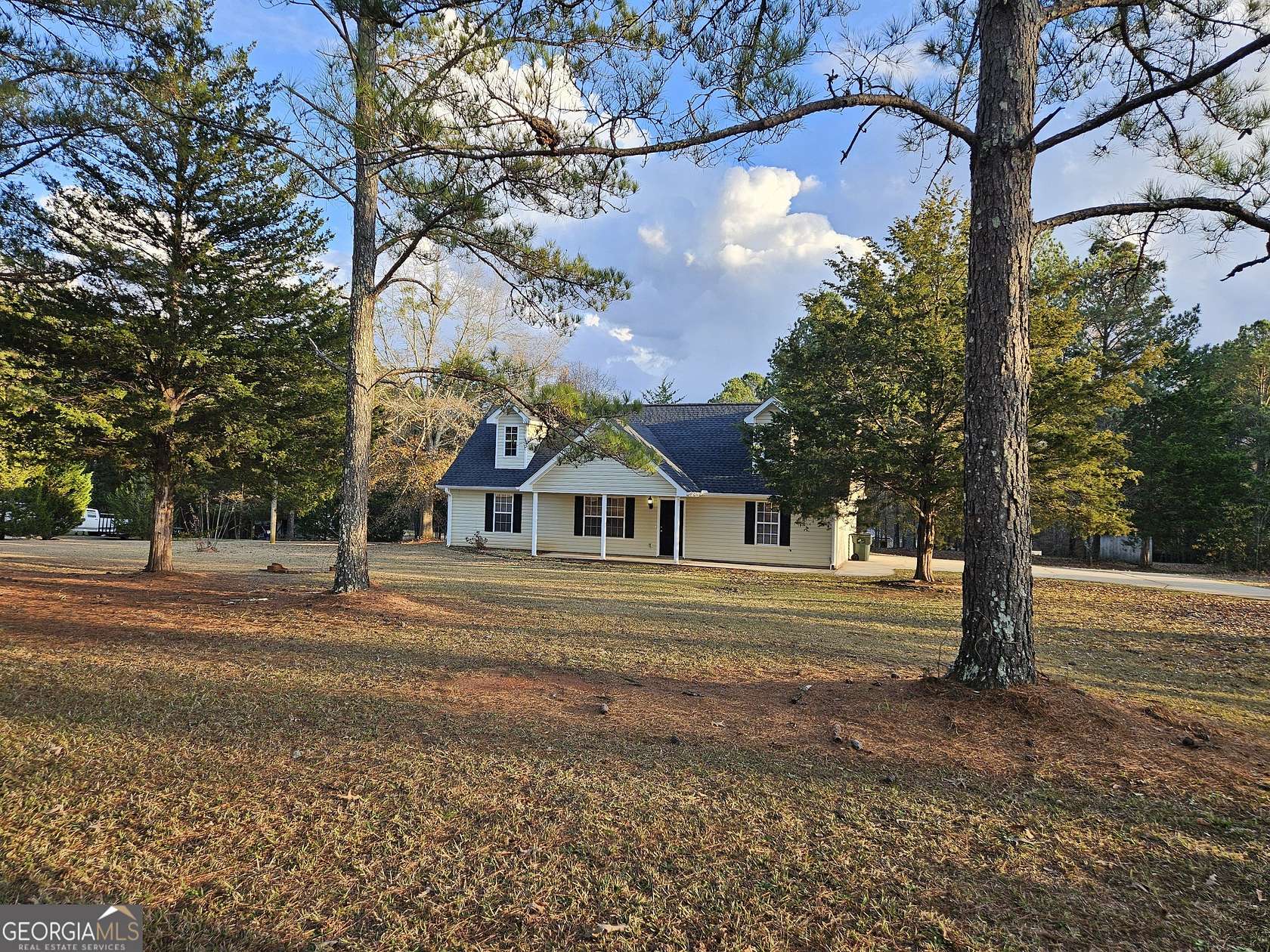 2 Acres of Residential Land with Home for Sale in Thomaston, Georgia