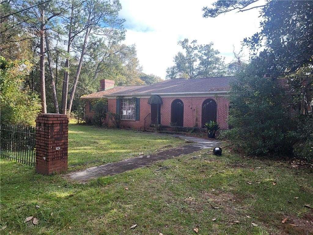 2 Acres of Residential Land with Home for Sale in Mobile, Alabama