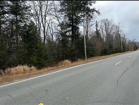 1.15 Acres of Residential Land for Sale in Farmington, Maine